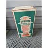 Image 8 : VINTAGE COLEMAN 335 CAMPING LANTERN WITH ORIGINAL BOX