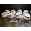 Image 3 : 8 ROYAL ALBERT “TRILLIUM” COFFEE MUGS