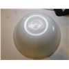 Image 4 : 8 ½ “IRRADESCENT FEDERAL GLASS SERVING BOWL