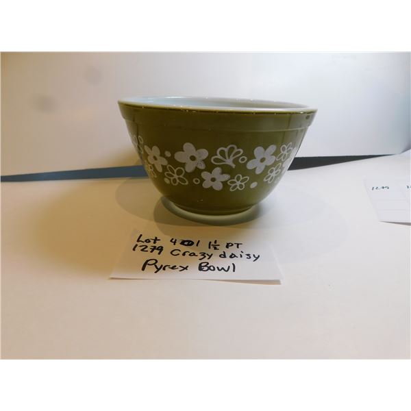 401, 1 ½ PINT CRAZY DAISY PYREX BOWL