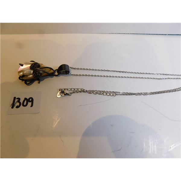 SHELL AND PEARL STERLING PENDANT ON STERLING CHAIN