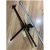 Image 2 : Wire Stretcher.