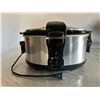 Image 1 : Slow cooker is in excellent condition.