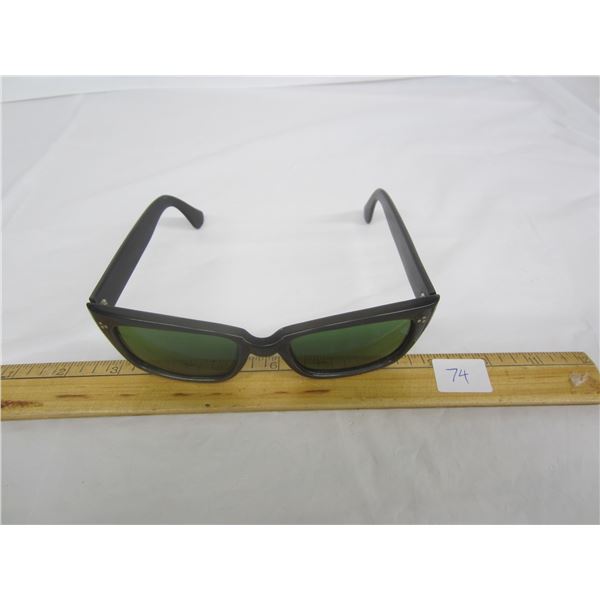 Vintage 1960's Sun Glasses Retro