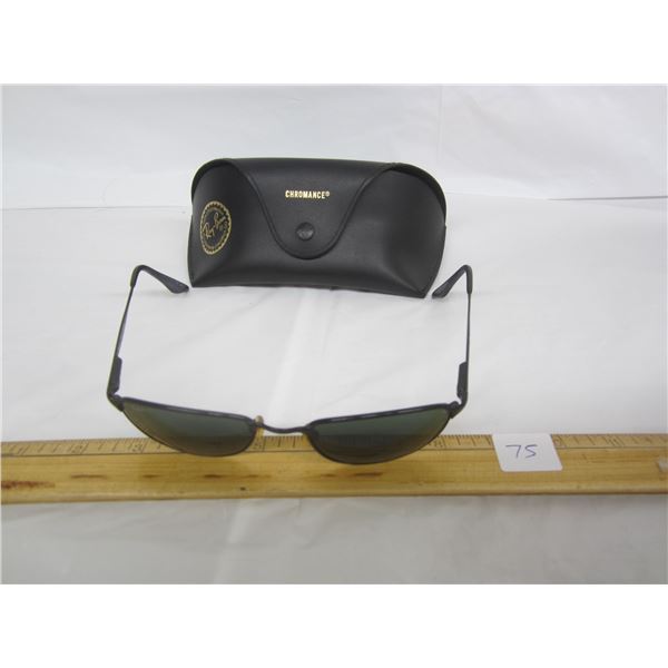 Vintage Ray Ban Chromance Designer Sun Glasses with Case