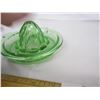 Image 5 : Antique Uranium Depression Glass Juicer