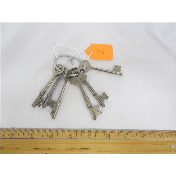 Lot of Skeleton Keys