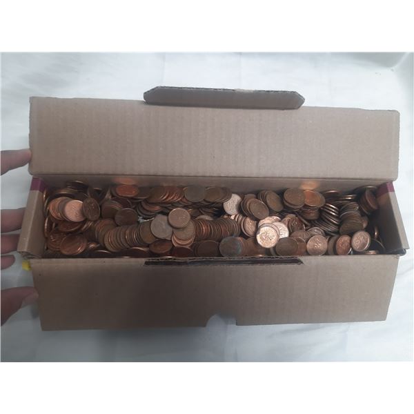 Box of 1 Cent Coins. (Over 2000 Coins)