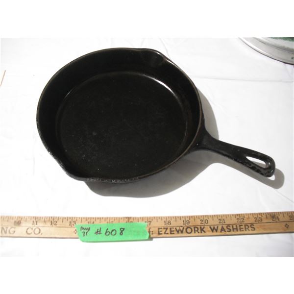 Rare Mc Clary's Drip Top Spider No. 8 Cast Iron Skillet.