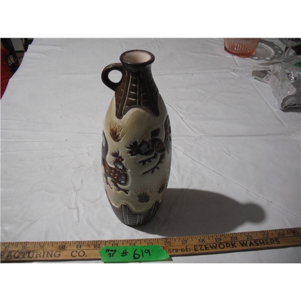 Ceramic Vase Rooster Design. (10.5 Inch Tall)