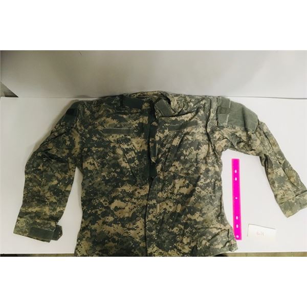 USMilitary Jacket,bug gard material