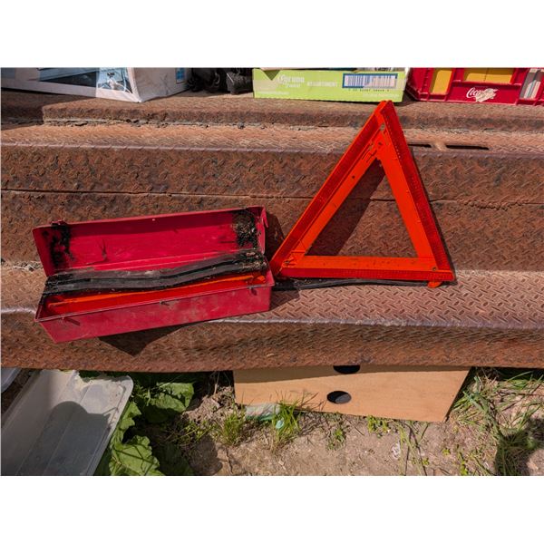 (3) Collapsible Emergency Warning Triangles w/Carry box