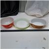 Image 1 : 3 Pyrex dishes