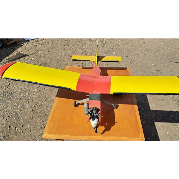 Rc Red and yellow gas powered plane - 59" wingspan - with remote, loast flown 20yr ago