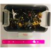 Image 1 : Job lot mixed pins buttons etc