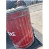 Image 2 : 5 gallon Gas Can