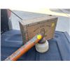 Image 4 : Mosquito Sprayer, Old owl Cigar Box