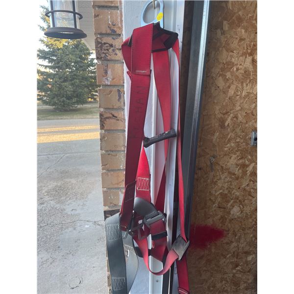 420LBS Arrests Harness