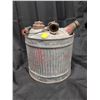 Image 1 : 1 Gallon gas Can w/ Spout
