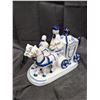 Image 3 : Vintage Porcelain Figurine of a Horse Drawn Carriage (Good Condition)