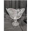 Image 3 : (2) Fruit Glass bowls