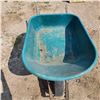 Image 2 : poly Wheel barrow 39"L