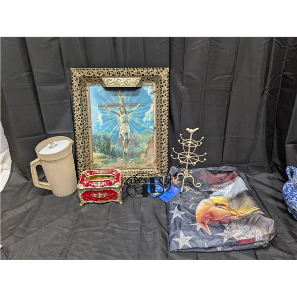MISC. Lot of items (Plastic Pitcher, Plastic Tissue Box, Jesus Holographic Picture, and etc.)