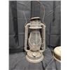 Image 1 : Vintage Barn Lantern