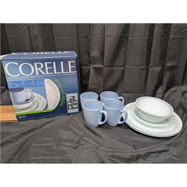 Corelle Dish Set (4) Small Plates(4) Plates (4) Mugs (3) Bowls (Great Condition) w/box
