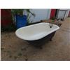 Image 4 : Cast Vanity Bathtub Claw Foot 