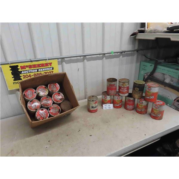 19 Quartz Oil Cans : Gulf, Mobil, John Deere, Coop