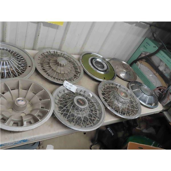 8 Hubcaps 