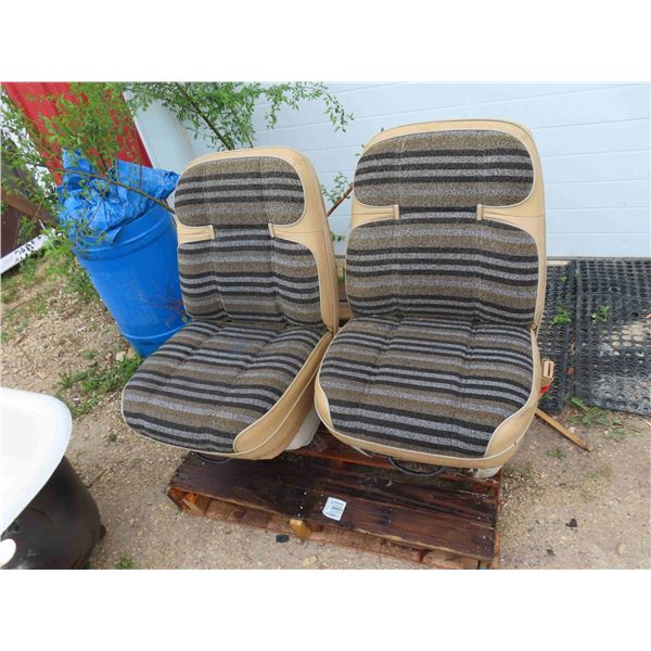 2 Bucket Auto Seats Out of Dodge Van 1970s