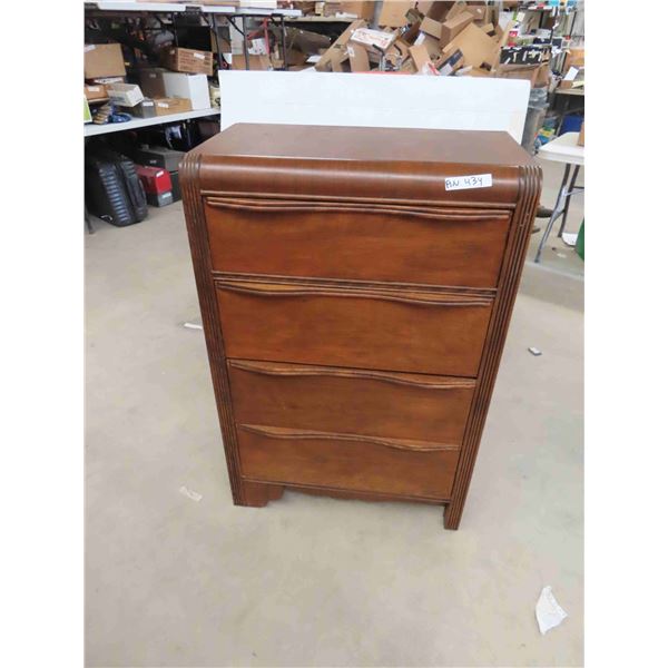 Dresser with 4 Drawers 44'' x 29'' x 17'' 