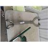 Image 2 : Aluminum/Railway Tongs, Manual Dirt Post Auger 