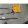 Image 3 : Shovel, Edger, Wood Clamp