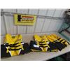 Image 1 : 3 Life Jackets Sized Small, Large & X-Large