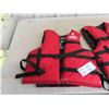 Image 2 : 3 Life Jackets : Chest Size 76-132cm 