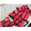Image 3 : 3 Life Jackets : Chest Size 76-132cm 