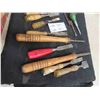Image 6 : Vintage Pulley & 10 Wood Chisels & Tools 