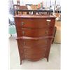 Image 1 : Pepplers Dresser 52'' x 34'' x 20'' Curved Feet