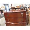 Image 4 : Pepplers Dresser 52'' x 34'' x 20'' Curved Feet