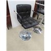 Image 3 : 2 Swivel Adjustment Bar Stools 
