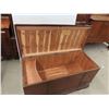 Image 3 : Cedar Chest with Bottom Drawer 24'' x 44'' x 18'' 
