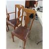 Image 2 : 5 Oak Dining Room Chairs 
