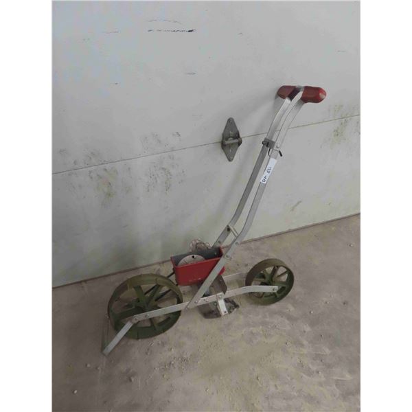 Earthway Garden Seeder with 6 Seeding Discs