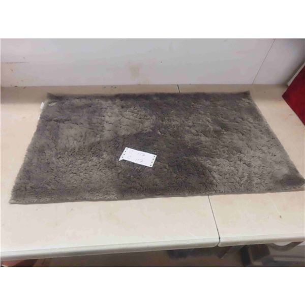 christy england 35" x 17" grey bath  mat