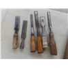 Image 2 : chisels, glass cutters, snips, pliers and more 
