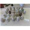 Image 1 : 28 insulators, brown white and clear 