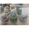 Image 2 : 28 insulators, brown white and clear 